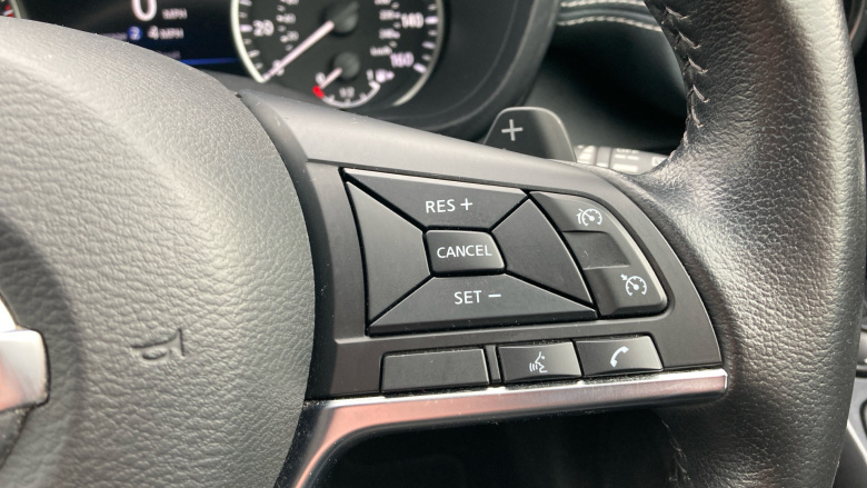 Nissan Juke 1.0 DiG-T N-Connecta 5dr DCT Petrol Hatchback